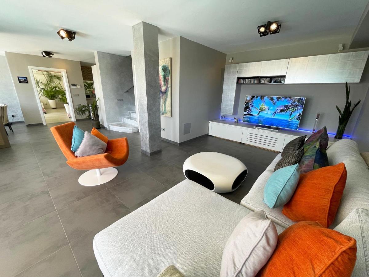 Luxury Villa Morelli With Seaview & Heated Pool Maspalomas  Luaran gambar